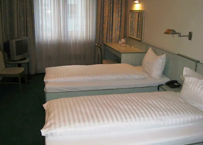 Отель Mercure Frankfurt Messe Франкфурт-на-Майне