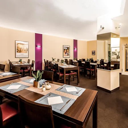Mercure Frankfurt Messe Hotel 4*
